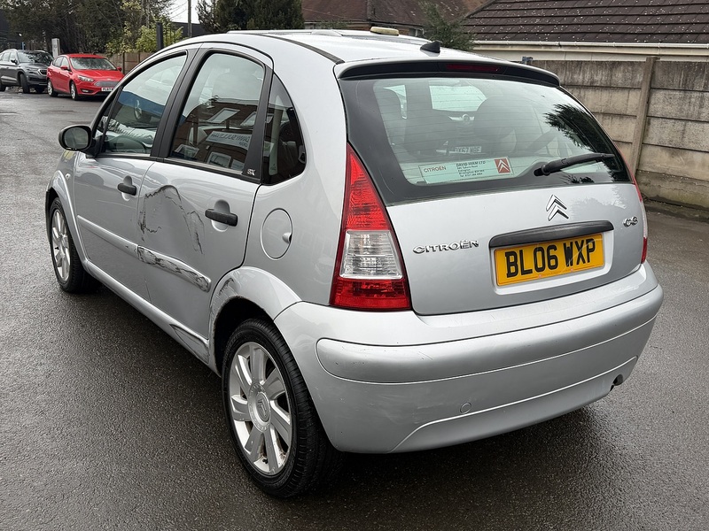 Citroen C3 1.6i 16V SX Hatchback 5dr Petrol Automatic (165 g/km, 107 bhp) - U2364