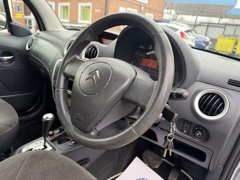 Citroen C3 1.6i 16V SX Hatchback 5dr Petrol Automatic (165 g/km, 107 bhp) - U2364