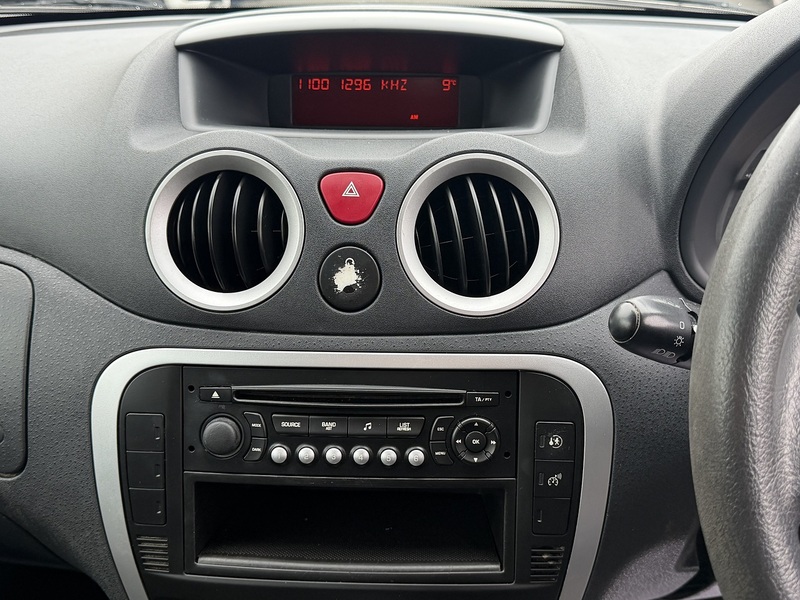 Citroen C3 1.6i 16V SX Hatchback 5dr Petrol Automatic (165 g/km, 107 bhp) - U2364