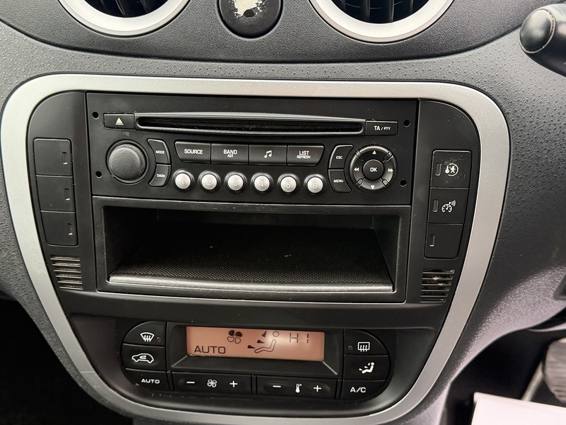 Citroen C3 1.6i 16V SX Hatchback 5dr Petrol Automatic (165 g/km, 107 bhp) - U2364