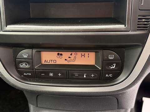 Citroen C3 1.6i 16V SX Hatchback 5dr Petrol Automatic (165 g/km, 107 bhp) - U2364