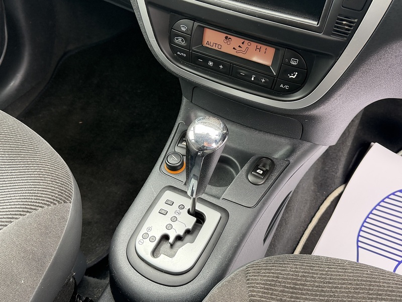 Citroen C3 1.6i 16V SX Hatchback 5dr Petrol Automatic (165 g/km, 107 bhp) - U2364