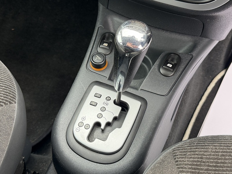 Citroen C3 1.6i 16V SX Hatchback 5dr Petrol Automatic (165 g/km, 107 bhp) - U2364