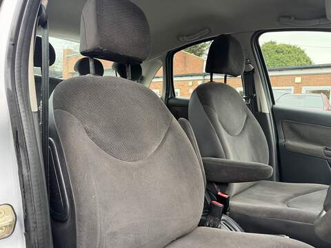 Citroen C3 1.6i 16V SX Hatchback 5dr Petrol Automatic (165 g/km, 107 bhp) - U2364