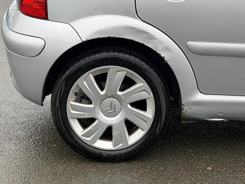 Citroen C3 1.6i 16V SX Hatchback 5dr Petrol Automatic (165 g/km, 107 bhp) - U2364