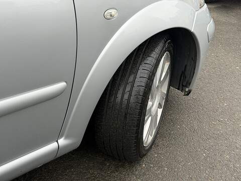 Citroen C3 1.6i 16V SX Hatchback 5dr Petrol Automatic (165 g/km, 107 bhp) - U2364