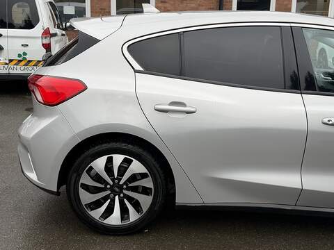Ford Focus 1.0T EcoBoost Zetec Hatchback 5dr Petrol Auto Euro 6 (s/s) (125 ps) - U2365