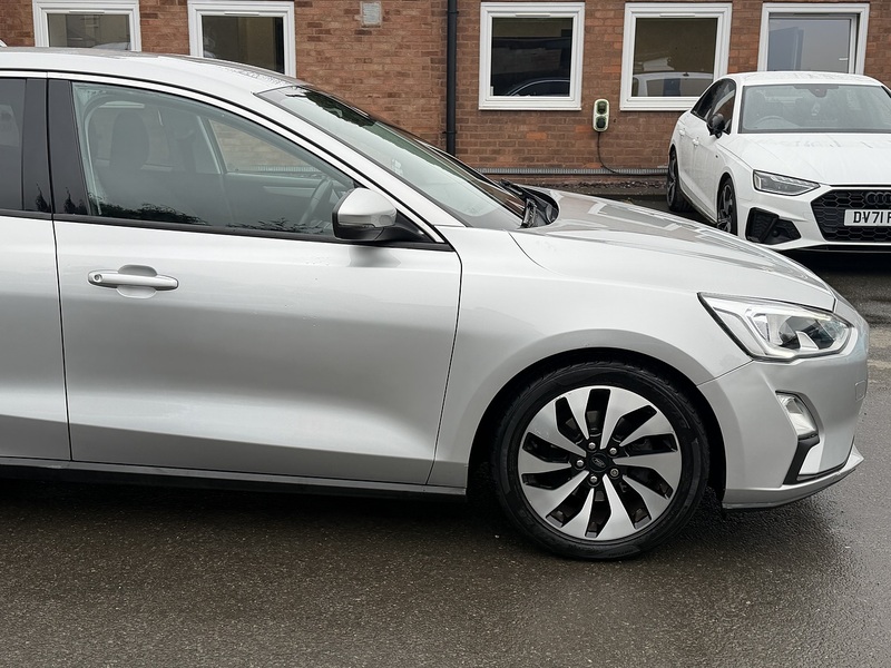 Ford Focus 1.0T EcoBoost Zetec Hatchback 5dr Petrol Auto Euro 6 (s/s) (125 ps) - U2365