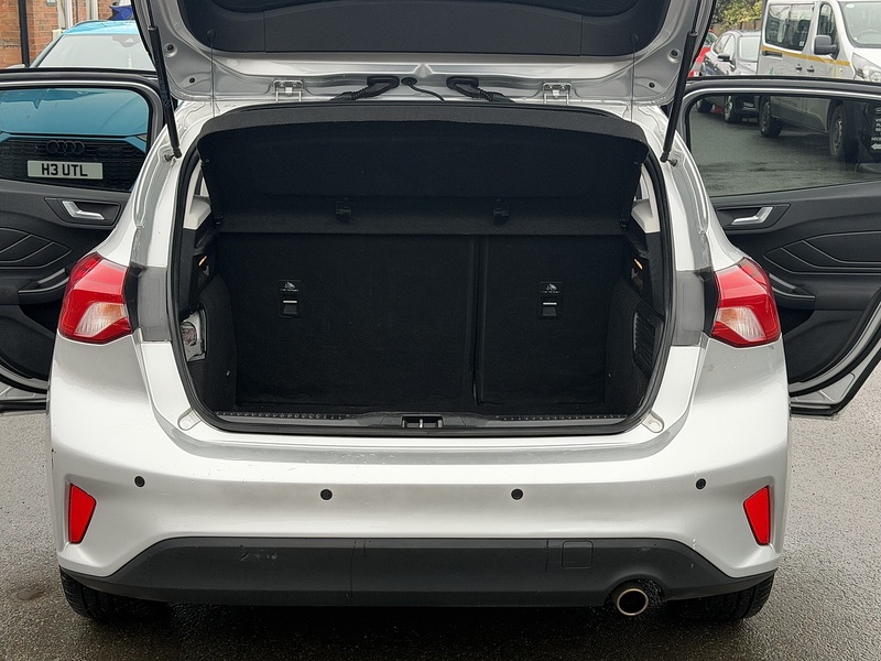 Ford Focus 1.0T EcoBoost Zetec Hatchback 5dr Petrol Auto Euro 6 (s/s) (125 ps) - U2365