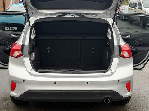 Ford Focus 1.0T EcoBoost Zetec Hatchback 5dr Petrol Auto Euro 6 (s/s) (125 ps) - U2365