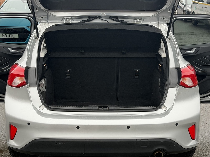 Ford Focus 1.0T EcoBoost Zetec Hatchback 5dr Petrol Auto Euro 6 (s/s) (125 ps) - U2365