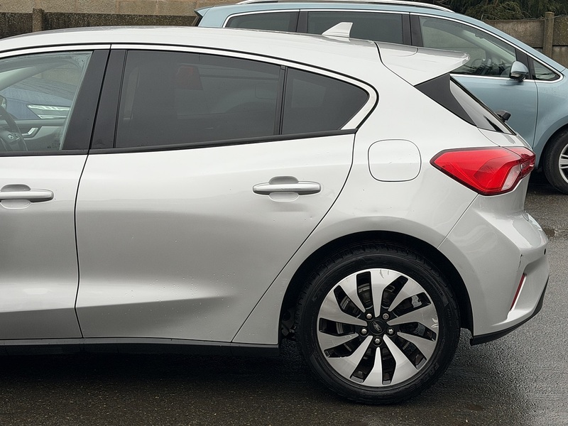 Ford Focus 1.0T EcoBoost Zetec Hatchback 5dr Petrol Auto Euro 6 (s/s) (125 ps) - U2365