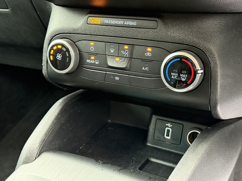 Ford Focus 1.0T EcoBoost Zetec Hatchback 5dr Petrol Auto Euro 6 (s/s) (125 ps) - U2365