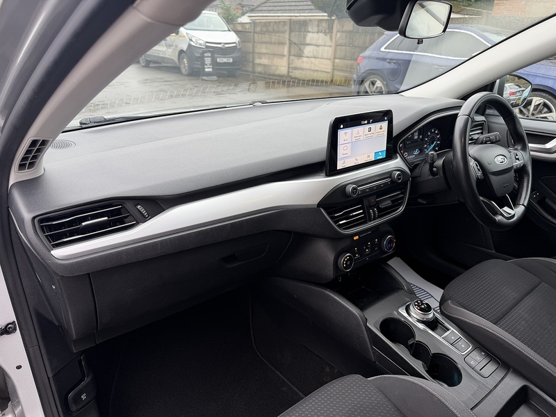 Ford Focus 1.0T EcoBoost Zetec Hatchback 5dr Petrol Auto Euro 6 (s/s) (125 ps) - U2365