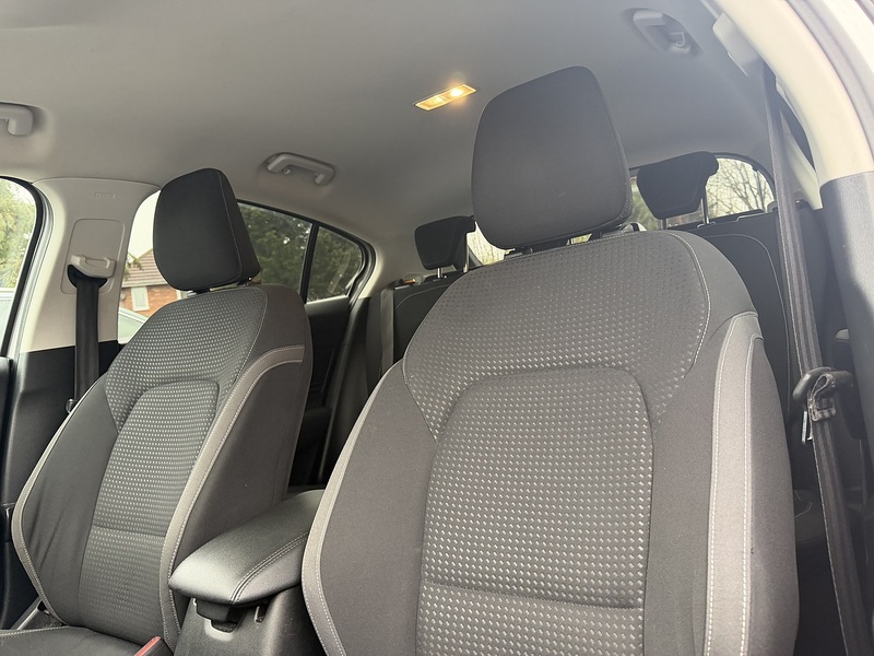 Ford Focus 1.0T EcoBoost Zetec Hatchback 5dr Petrol Auto Euro 6 (s/s) (125 ps) - U2365