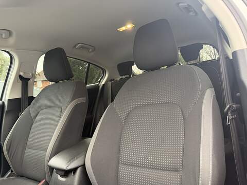 Ford Focus 1.0T EcoBoost Zetec Hatchback 5dr Petrol Auto Euro 6 (s/s) (125 ps) - U2365