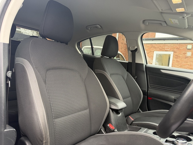 Ford Focus 1.0T EcoBoost Zetec Hatchback 5dr Petrol Auto Euro 6 (s/s) (125 ps) - U2365