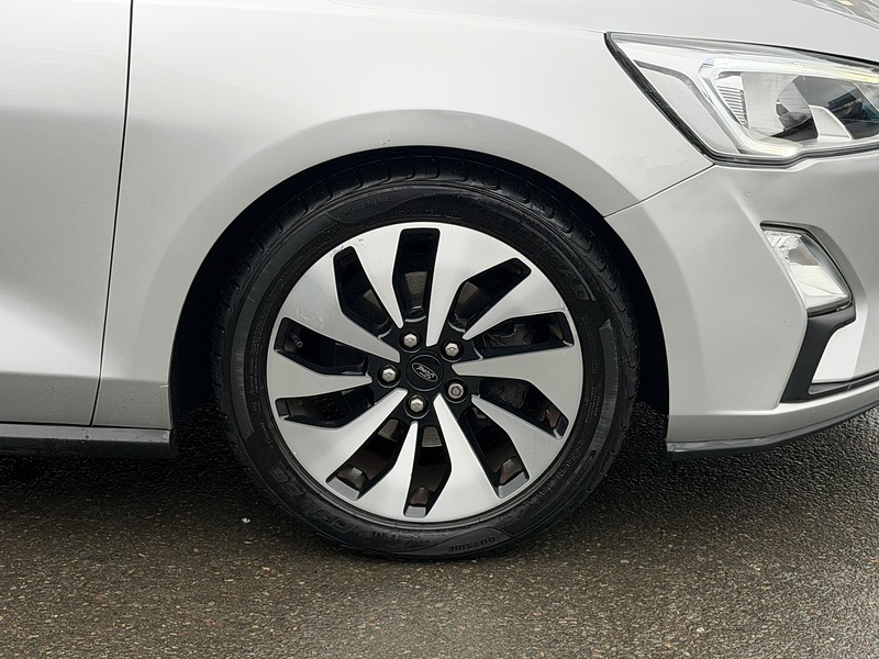 Ford Focus 1.0T EcoBoost Zetec Hatchback 5dr Petrol Auto Euro 6 (s/s) (125 ps) - U2365