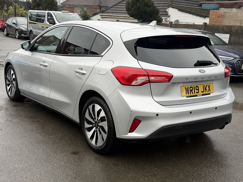 Ford Focus 1.0T EcoBoost Zetec Hatchback 5dr Petrol Auto Euro 6 (s/s) (125 ps) - U2365