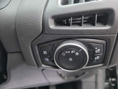 Ford Focus 1.0T EcoBoost Titanium X Hatchback 5dr Petrol Auto Euro 6 (s/s) (125 ps) - U2366