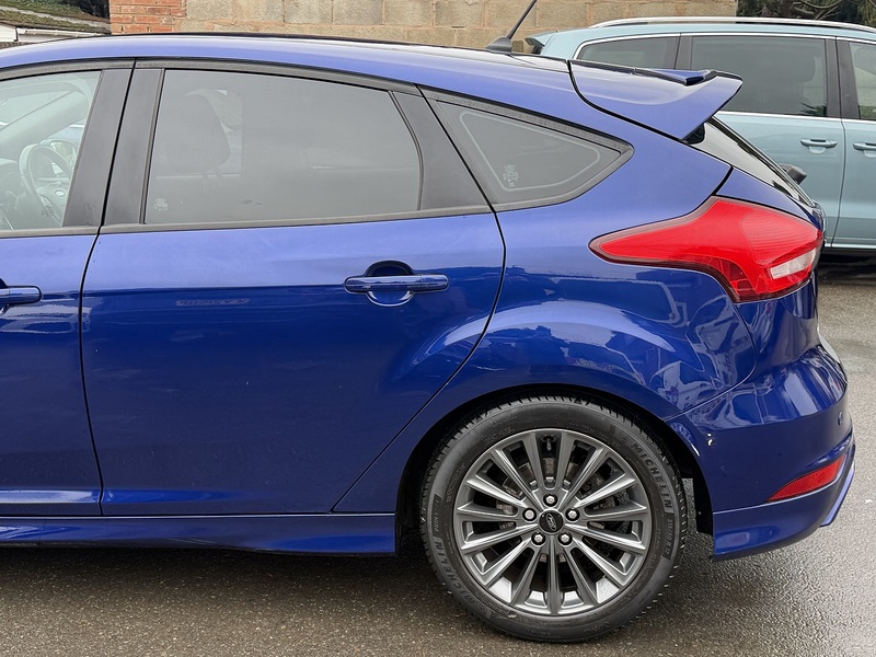 Ford Focus 1.0T EcoBoost ST-Line Hatchback 5dr Petrol Auto Euro 6 (s/s) (125 ps) - U2367