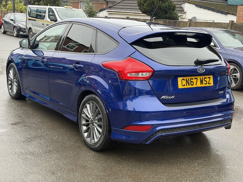 Ford Focus 1.0T EcoBoost ST-Line Hatchback 5dr Petrol Auto Euro 6 (s/s) (125 ps) - U2367