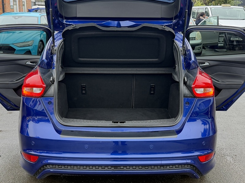 Ford Focus 1.0T EcoBoost ST-Line Hatchback 5dr Petrol Auto Euro 6 (s/s) (125 ps) - U2367
