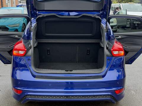 Ford Focus 1.0T EcoBoost ST-Line Hatchback 5dr Petrol Auto Euro 6 (s/s) (125 ps) - U2367