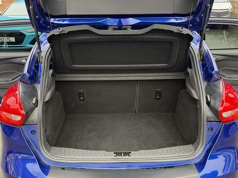 Ford Focus 1.0T EcoBoost ST-Line Hatchback 5dr Petrol Auto Euro 6 (s/s) (125 ps) - U2367