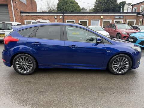 Ford Focus 1.0T EcoBoost ST-Line Hatchback 5dr Petrol Auto Euro 6 (s/s) (125 ps) - U2367