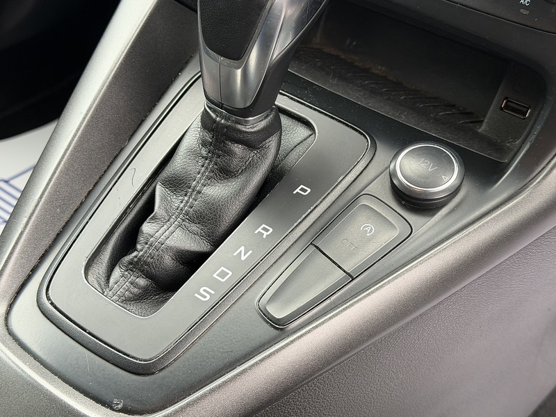 Ford Focus 1.0T EcoBoost ST-Line Hatchback 5dr Petrol Auto Euro 6 (s/s) (125 ps) - U2367