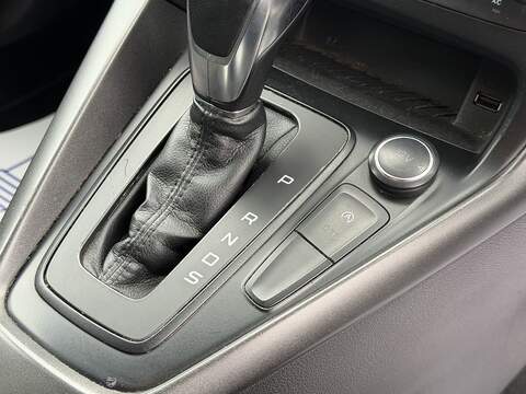 Ford Focus 1.0T EcoBoost ST-Line Hatchback 5dr Petrol Auto Euro 6 (s/s) (125 ps) - U2367