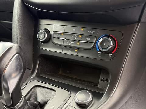 Ford Focus 1.0T EcoBoost ST-Line Hatchback 5dr Petrol Auto Euro 6 (s/s) (125 ps) - U2367