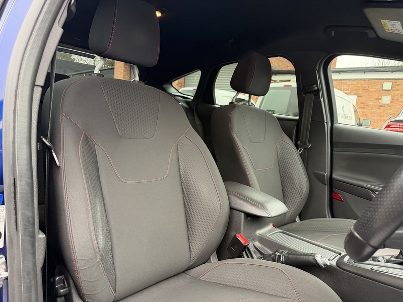 Ford Focus 1.0T EcoBoost ST-Line Hatchback 5dr Petrol Auto Euro 6 (s/s) (125 ps) - U2367