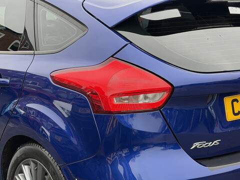 Ford Focus 1.0T EcoBoost ST-Line Hatchback 5dr Petrol Auto Euro 6 (s/s) (125 ps) - U2367