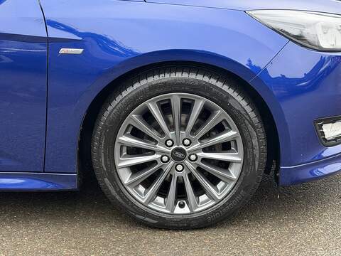Ford Focus 1.0T EcoBoost ST-Line Hatchback 5dr Petrol Auto Euro 6 (s/s) (125 ps) - U2367