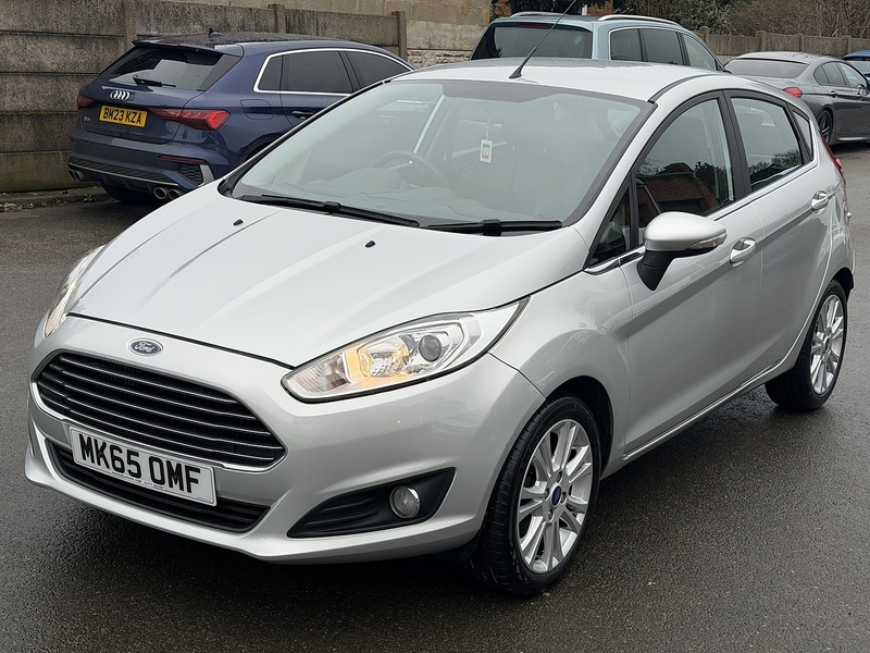 Ford Fiesta 1.0T EcoBoost Zetec Hatchback 5dr Petrol Powershift Euro 5 (100 ps) - U2370