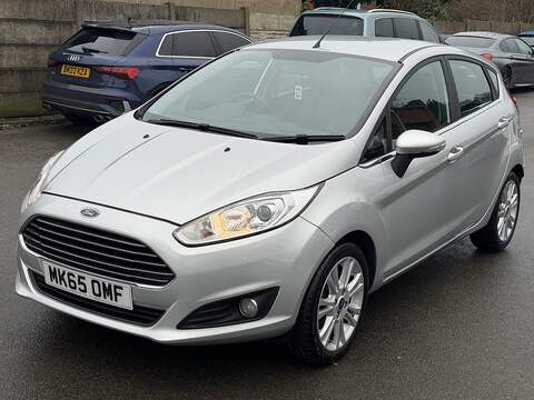 Ford Fiesta 1.0T EcoBoost Zetec Hatchback 5dr Petrol Powershift Euro 5 (100 ps) - U2370