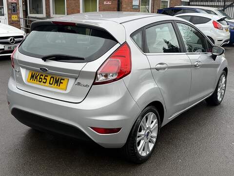 Ford Fiesta 1.0T EcoBoost Zetec Hatchback 5dr Petrol Powershift Euro 5 (100 ps) - U2370