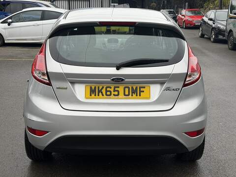 Ford Fiesta 1.0T EcoBoost Zetec Hatchback 5dr Petrol Powershift Euro 5 (100 ps) - U2370