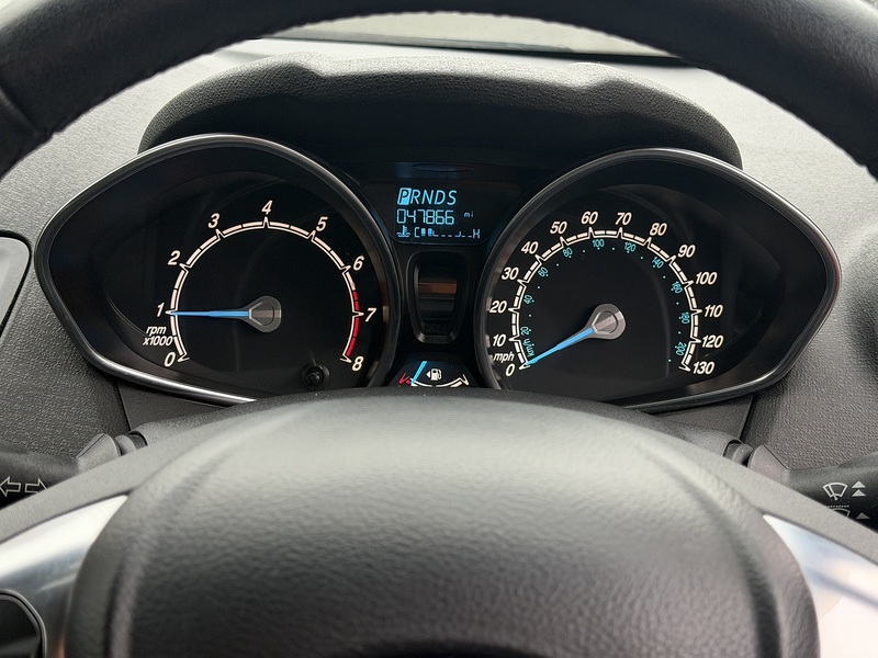 Ford Fiesta 1.0T EcoBoost Zetec Hatchback 5dr Petrol Powershift Euro 5 (100 ps) - U2370