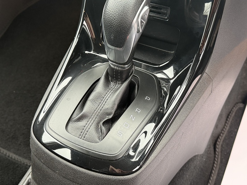 Ford Fiesta 1.0T EcoBoost Zetec Hatchback 5dr Petrol Powershift Euro 5 (100 ps) - U2370