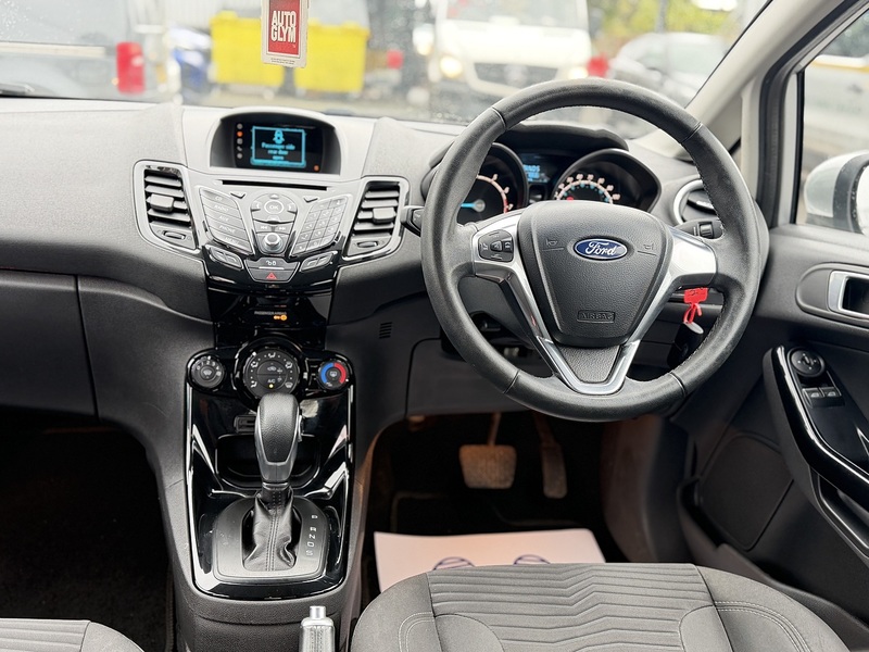 Ford Fiesta 1.0T EcoBoost Zetec Hatchback 5dr Petrol Powershift Euro 5 (100 ps) - U2370