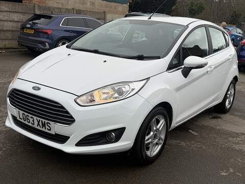 Ford Fiesta 1.0T EcoBoost Zetec Hatchback 5dr Petrol Manual Euro 5 (s/s) (100 ps) - U2371
