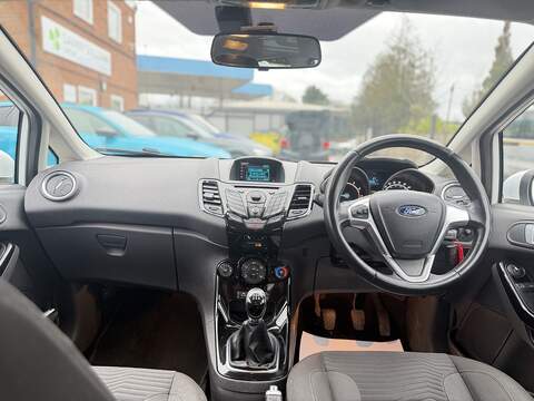 Ford Fiesta 1.0T EcoBoost Zetec Hatchback 5dr Petrol Manual Euro 5 (s/s) (100 ps) - U2371