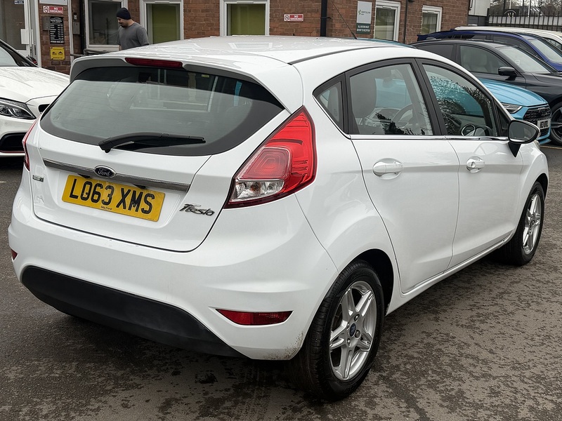 Ford Fiesta 1.0T EcoBoost Zetec Hatchback 5dr Petrol Manual Euro 5 (s/s) (100 ps) - U2371