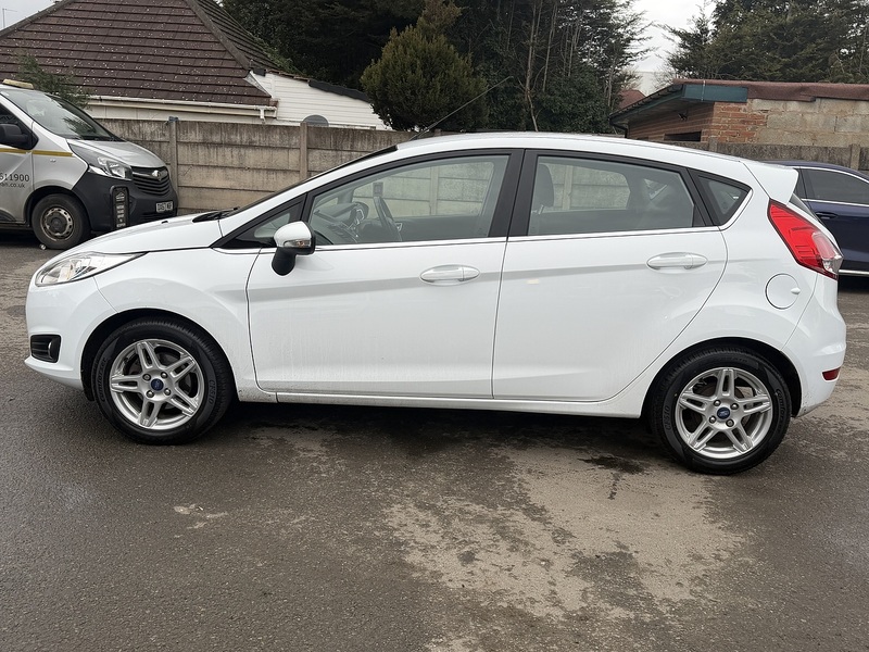 Ford Fiesta 1.0T EcoBoost Zetec Hatchback 5dr Petrol Manual Euro 5 (s/s) (100 ps) - U2371