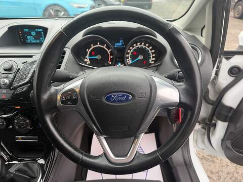 Ford Fiesta 1.0T EcoBoost Zetec Hatchback 5dr Petrol Manual Euro 5 (s/s) (100 ps) - U2371