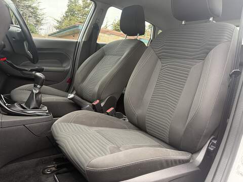 Ford Fiesta 1.0T EcoBoost Zetec Hatchback 5dr Petrol Manual Euro 5 (s/s) (100 ps) - U2371