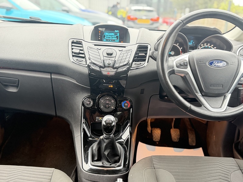 Ford Fiesta 1.0T EcoBoost Zetec Hatchback 5dr Petrol Manual Euro 5 (s/s) (100 ps) - U2371